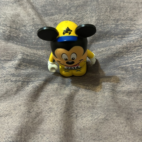 Disney Parks Vinylmation Figure Run Disney 2014 Mickey Mouse Marathon. Used - Picture 3 of 4